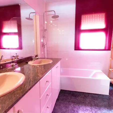 Catalunya Casas Off The Beaten Path Oasis Near Lake! *